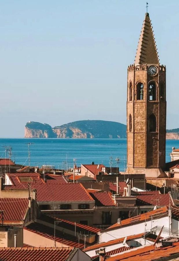 Poma De Casa - Carrer De Pa I Algua Alghero